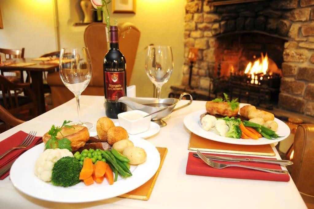 The Old Barn Inn Newport  Extérieur photo